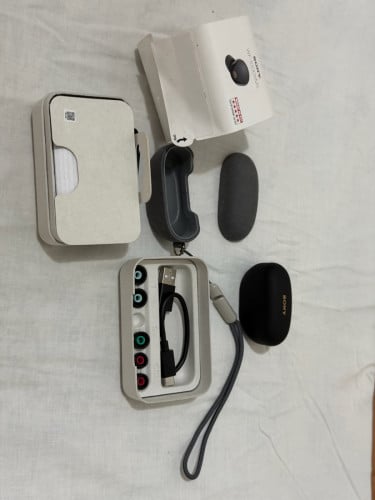 Sony WF-1000XM5 resell (Reason: want to try airpod)