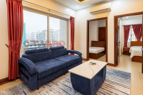 Spacious 2 Bedrooms apartment available for rent in Russian Market Area