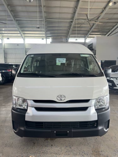 Toyota Hiace 2026 ថ្មី100%