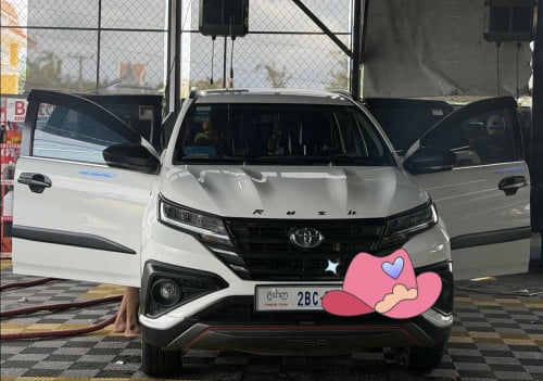 Toyota Rush 2020 ($2,3400) ចរចារ