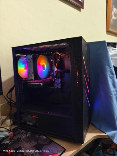 Xeon E5 2680 V4 DDR4 32G  GT 730  M.2 Nvme 512G