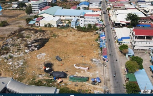 ដីលក់ ផ្លូវផ្សារព្រៃទា ភូមិចាក់ជ្រូក​ សង្កាត់សំរោងក្រោម