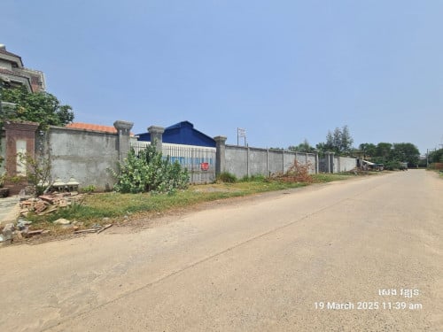 ដីជួលច្រាំងចំរេះ១​ ឬស្សីកែវ​ ភ្នំពេញ​