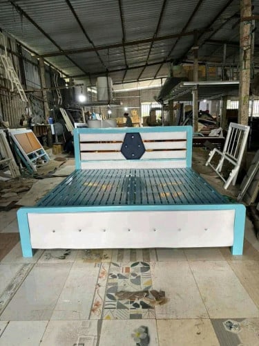 គ្រែដែកម៉ូត