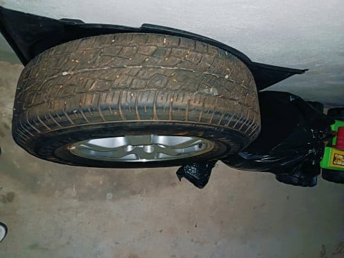 កង់សាគួនឹងកំរាលជេីងឡានហៃឡែនដឺ