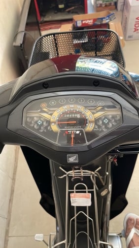 លក់ម៉ូតូ