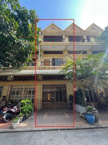 ផ្ទះល្វែងសម្រាប់ជួលនៅបុរី ពិភពថ្មី ឬស្សីកែវ