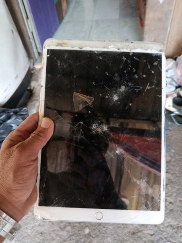 លក់នៅស្អាតខូចអេក្រង់កាបសាច់