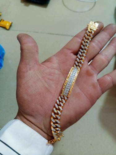 សុខសប្បាយហេងៗស្អាតត្បូងដាំ