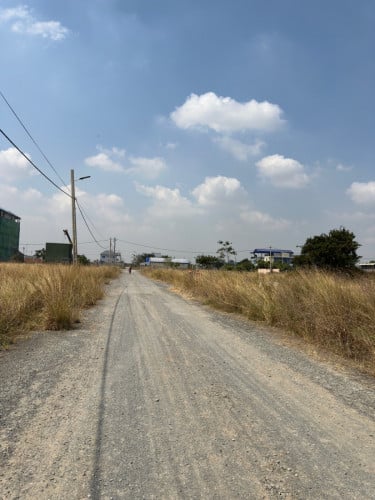 ដីឡូតិ៍លក់មុខផ្សារព្រែកជ្រៃ