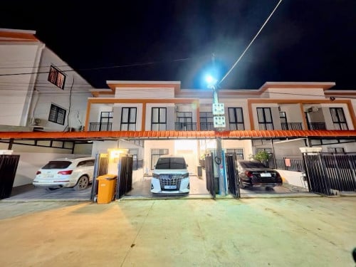 ដីលក់លើផ្លូវហេងហេងបាវិត ទល់មុខបុរីឈុនស៊ីង