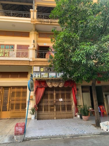 ផ្ទះលក់បន្ទាន់ លក់ថោក