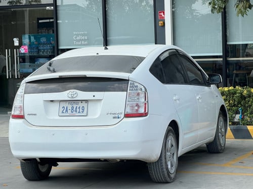 លក់បន្ទាន់លុយឆ្នាំ 06 full ក្នុងលឿងឡានស្អាតអាគុយអាប៊ីអេសល្អ។