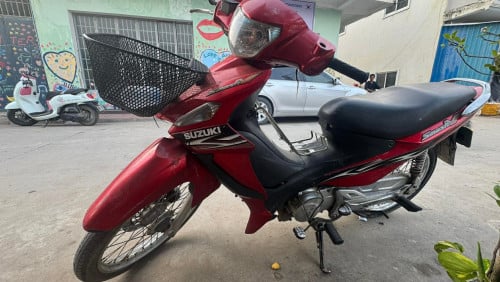 ម៉ូតូលក់ប្រញ៉ាប់លុយស្មាក់វី 09 ម្ចាស់ដេីម 600$ចរចា