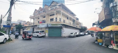 ផ្ទះអាជីវកម្មកែង2 ល្វែងសំរាប់ជួលនៅម្ដុំផ្សារដេប៉ូ