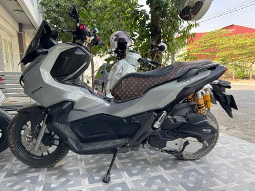 ទេីបទិញបាន4ខែ​ លក់ខាតជិត1000$