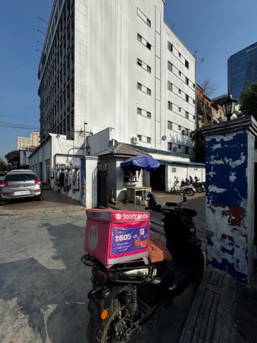 ទទួលផ្សាយពាណិជ្ជកម្មលើធុង 40*20cm ដាក់បានសងខាង