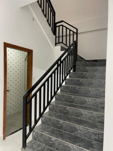 ផ្ទះលក់បន្ទាន់ ទំហំ4mx12mផ្ទះថ្មី️ ទំហំដី 4mx 15m មានបន្ទប់គេង2️បន្ទប់ទឹក3 🟡)