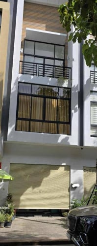 ផ្ទះជួលក្នុងបូរីប៉េងហួតបឹងស្នា600$