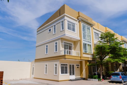 ផ្ទះលក់តម្លៃមហាពិសេស! វីឡាកូនកាត់ កែង (C-01) / Link Villa បុរី ហេងហៀង ព្រែកលៀប6A