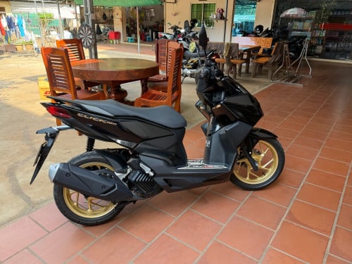 ម្ចាស់ផ្លាល់ Click 160cc 024