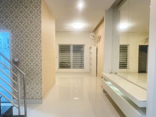 វីឡាកូនកាត់ LA សម្រាប់លក់ | Link Villa LA For Sale in Borey Penghuot Boeung Snor