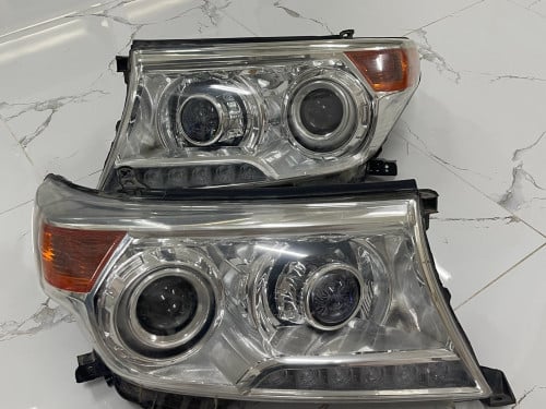 គ្រឿងឡាន Landcruiser V6 V8 ឆ្នាំ 2015