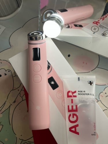 ម៉ាសុីន ម៉ាស្សាមុខ / Medicube Booster Pro / 99.99%