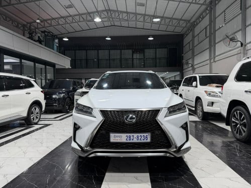 លក់​ RX200T 016 F-Sportសុីន pg2​ ម្ចាស់ដេីម​ផ្ទាល់​ទិញ​ថ្មី​ខ្លាញ់​គោ