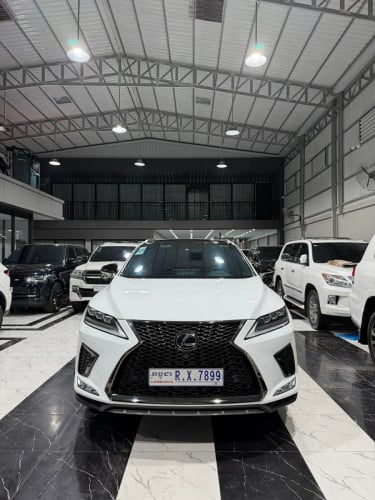 លក់​ RX300 021F-sport full option pg2 ស្ពេធអឺរ៉ុប់​ ម្ចាស់ដេីម​ទិញ​ថ្មី​ខ្លាញ់​គោ​
