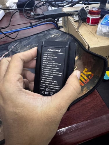 លក់ screen Mirror នៅថ្មី  ទិញមកអត់ដែលប្រី តំលៃ 40ចុះបានតិចតួច កាលទិញ 65$