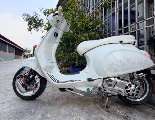 ចង់លក់គ្រឿងលេង Vespa