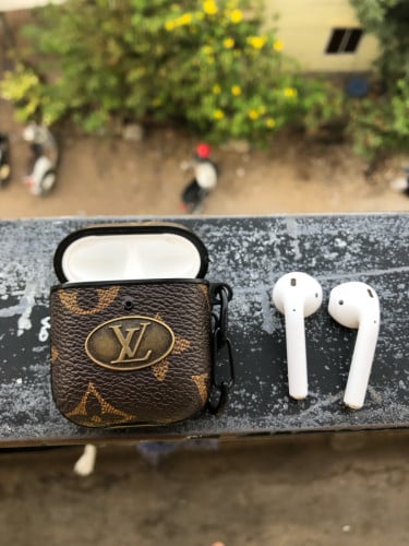 Airpod2 original apple  នៅអេមណាស់