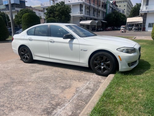 BMW 528i 2013 V4 សាំង ឡានថ្មីណាស់
