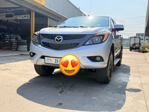 Bt50 50 2013 ឡានក្រុមហ៊ុន