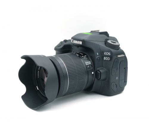 CANON EOS 80D KIT 18-55mm F/3.5-5.6 IS STM