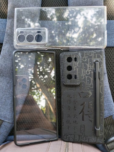 Case Honor magic v2 ចំនួន2 ឈុតលក់៣៨$ចរចា មានប៊ិច