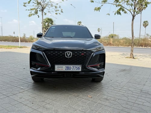 Changan cs75 plus ឆ្នាំ 2022 ធានាឡានស្អាតទឹកថ្នាំហ្ស៊ីនមួយជំុ