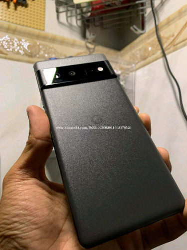 google pixe 6 pro នៅសានុំស្អាត98% ram12 128G