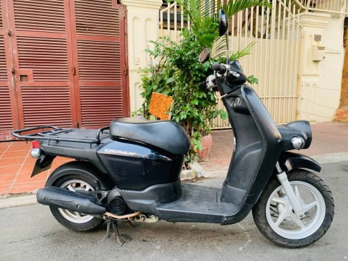 HONDA BENLY (590$)2010 Japan 50cc