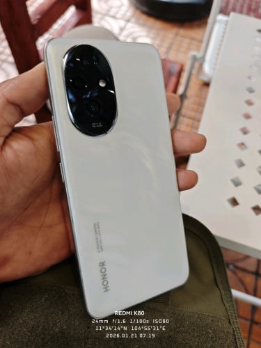 Honor 200 21/512G Global WF វៃដូរបាន