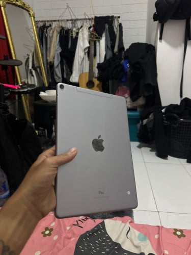 Ipad 10.5 256gLLA sim+wifi