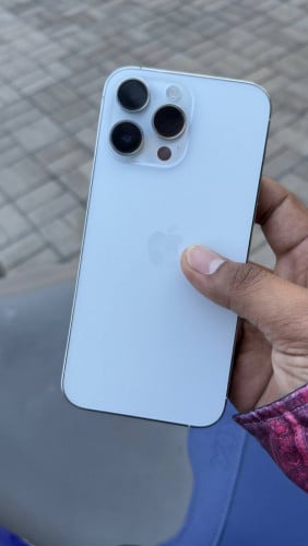 iPhone 14proMax 256G LLA នៅសានុំហ្សុីនណែនថ្មនៅ74%