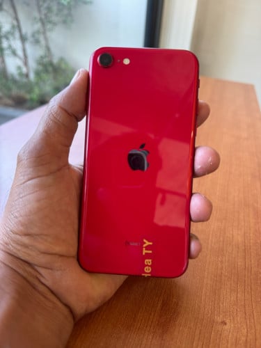 iPhone Se2 64G អេក្រង់​ហ្សុីន​ ស្កេន​👉$85