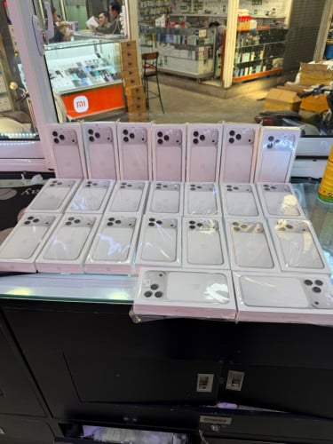 iPhone17peomax 256G new box  NA 100%