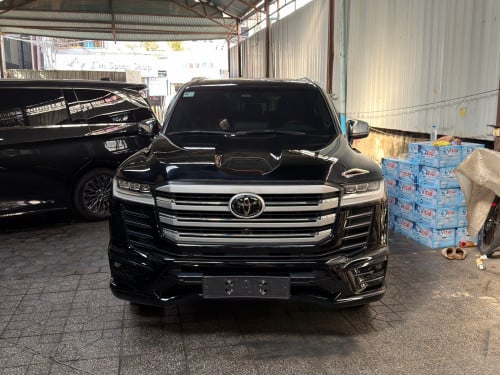 Land Cruiser VX.R 3.3L 2025 ម៉ាស៊ូត