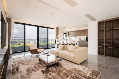 Luxurious 2 Bedrooms Apartment for RENT near Independence Monument and BKK1