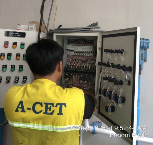 MEP (អគ្គិសនី) 2នាក់