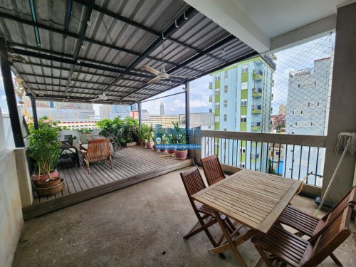 N025 | Top floor, Private Terrace 1 Bedroom Near Naga World