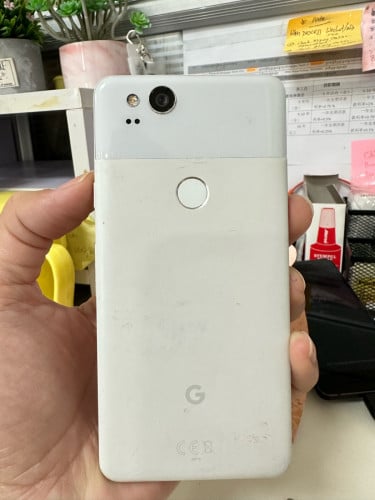 Pixel 2:64G, អេក្រង់ស្អាត